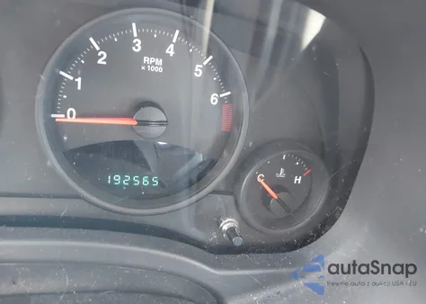 2009 Jeep Compass Sport z USA, uszkodzony, nr VIN 1J4FT47A99D228506